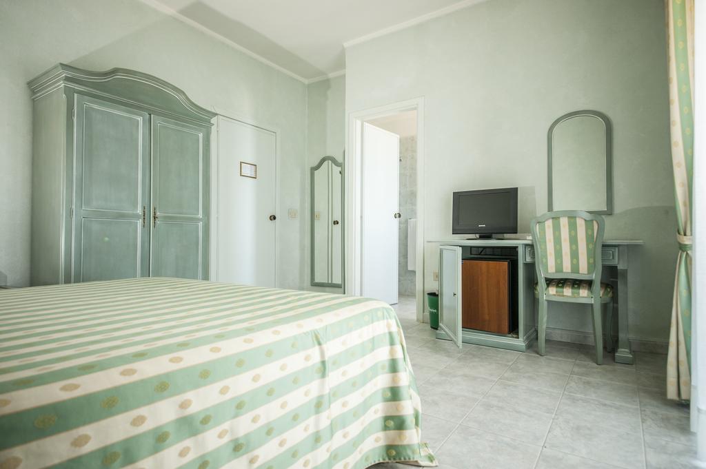 Hotel Murano Rossano Zimmer foto